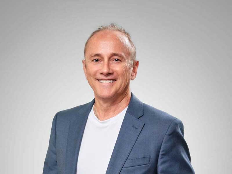 Preparing Leaders for the AI Revolution: How Personalized Training Plans Can Shape Tomorrow's Workforce