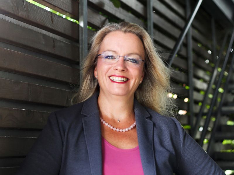 Employee Engagement in Cross-Border Remote Work: Practical Insights for Compliance and Connection